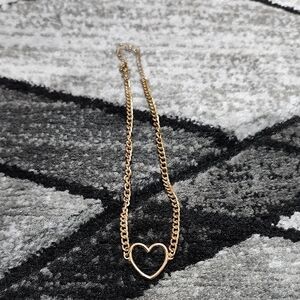VINTAGE HEART SHAPED PENDANT 15" GOLD TONE NECKLACE